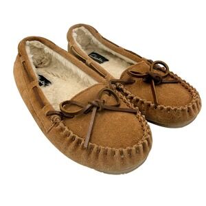 Clarks Moccasin Slippers Size 9M Suede Leather Upper Faux Fur Lining Comfy Warm